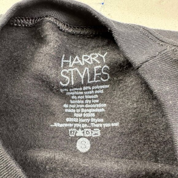 Harry Styles 2022 Sweatshirt Love On Tour 3 House Black Pullover Small Pop Up - Picture 3 of 3